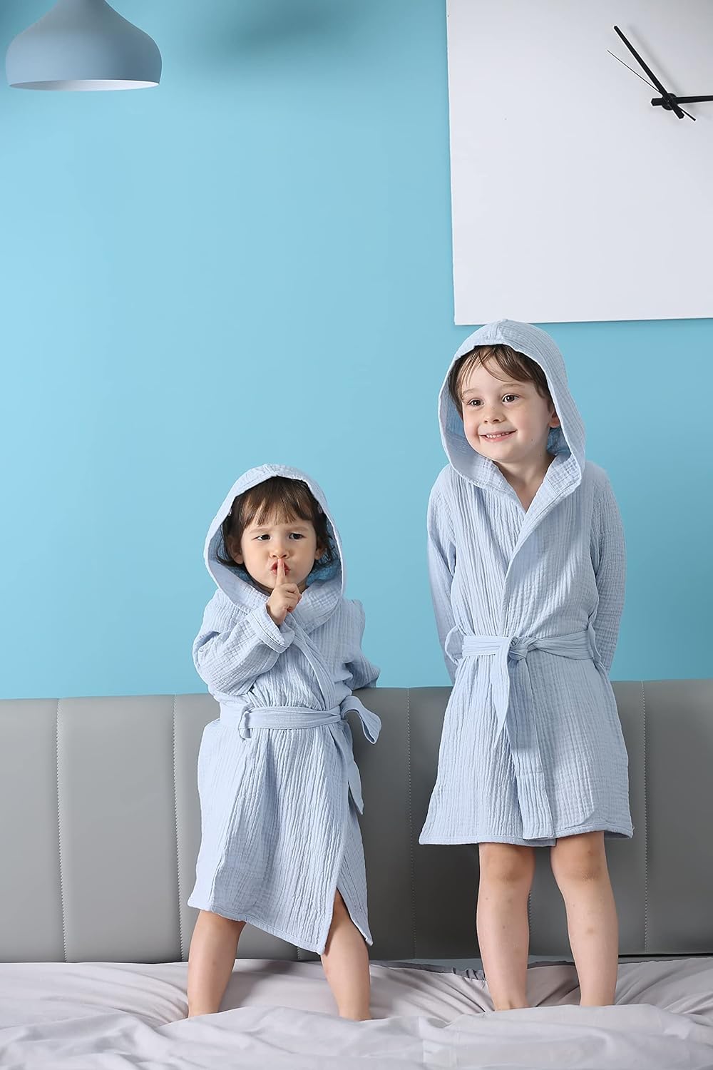 Organic Cotton Toddler Bathrobe, Soft and Breathable Robe for Kid, Boy& Girl Hooded Towel