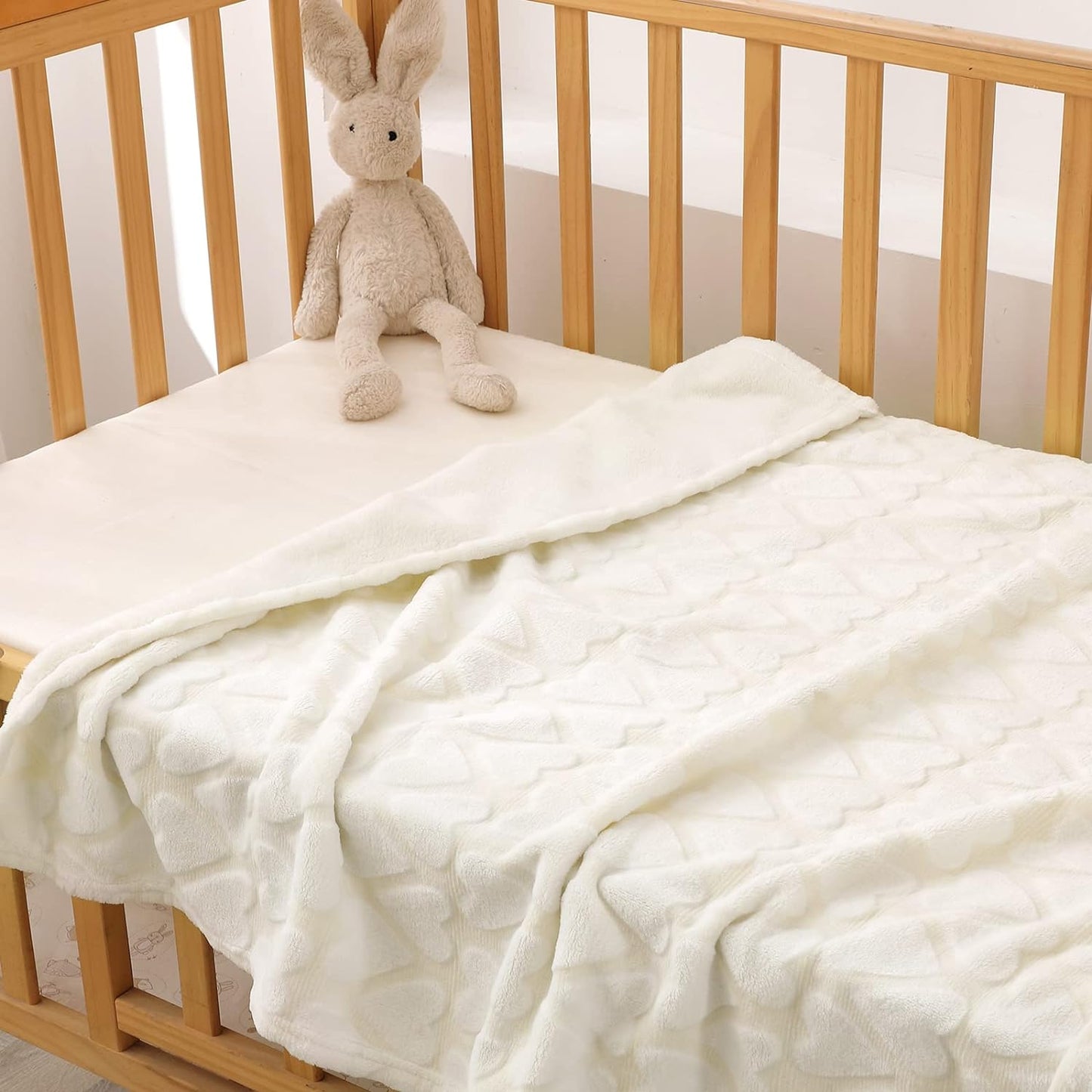 Bertte Plush Baby Blanket for Boys Girls | Swaddle Receiving Blankets Super Soft Warm Lightweight Breathable for Infant Toddler Crib Stroller - 40"x50" Large, Green Hearts Embossed