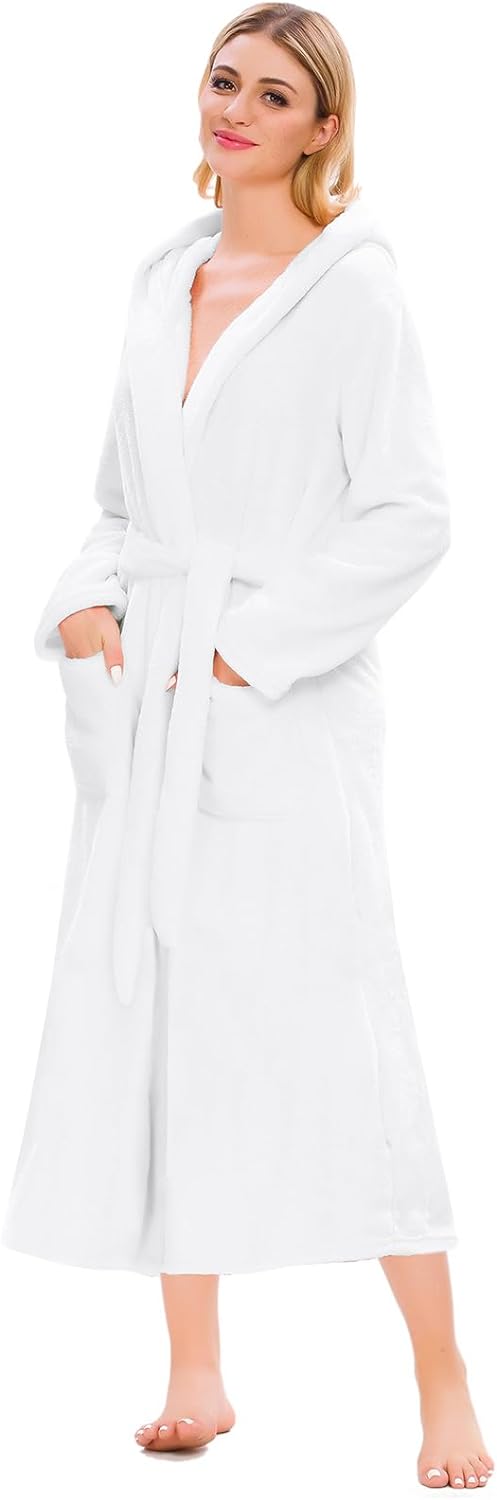 Umeyda Girls Fleece Hooded Robes, Warm Printed Bath Robe for Kids Soft Fuzzy Bathrobe for Gifts, 1-12 Years