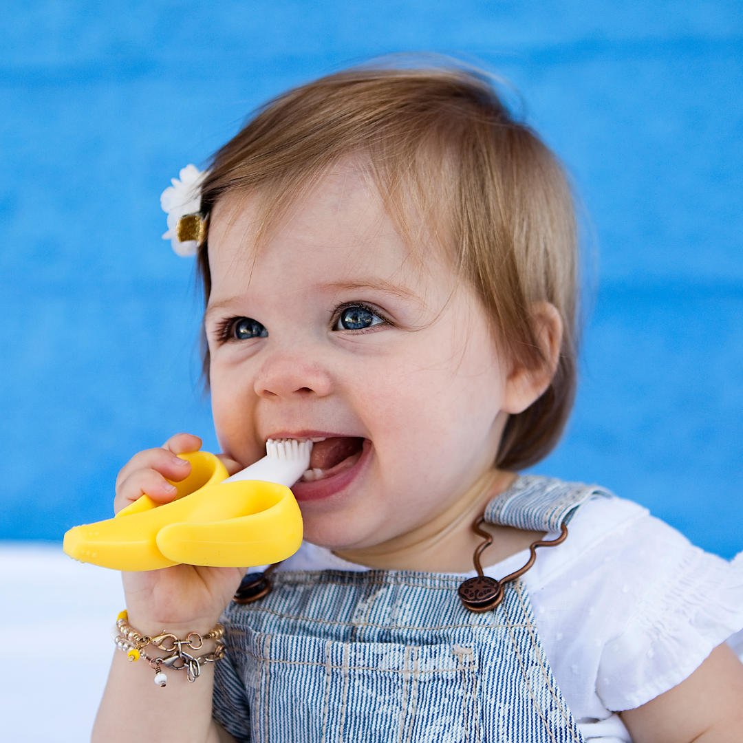 Baby Banana Yellow Banana Infant Toothbrush, Easy to Hold, Made in the USA, Train Infants Babies and Toddlers for Oral Hygiene, Teether Effect for Sore Gums, 4.33" x 0.39" x 7.87", BR003