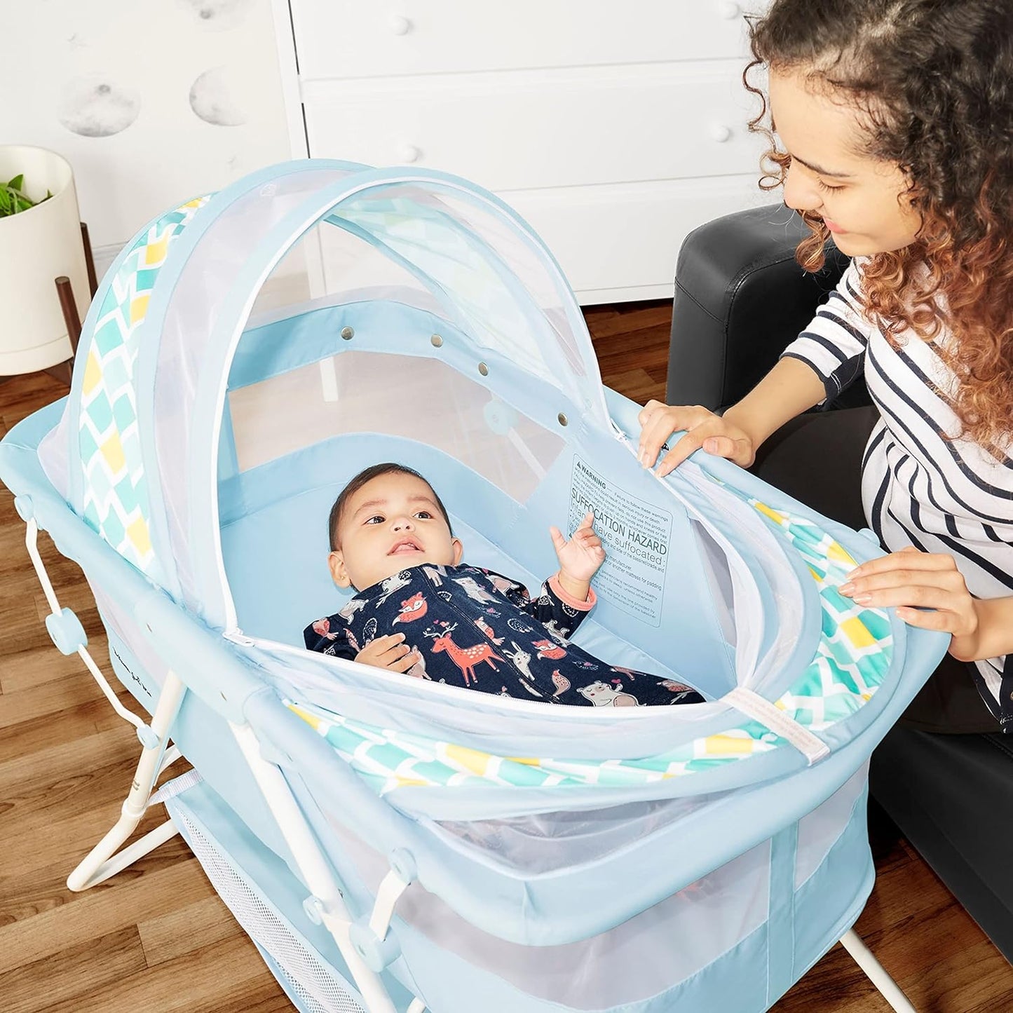 Dream On Me Karley Bassinet in Black, Lightweight Portable Baby Bassinet, Quick Fold and Easy to Carry , Adjustable Double Canopy, Indoor and Outdoor Bassinet with Large Storage Basket.